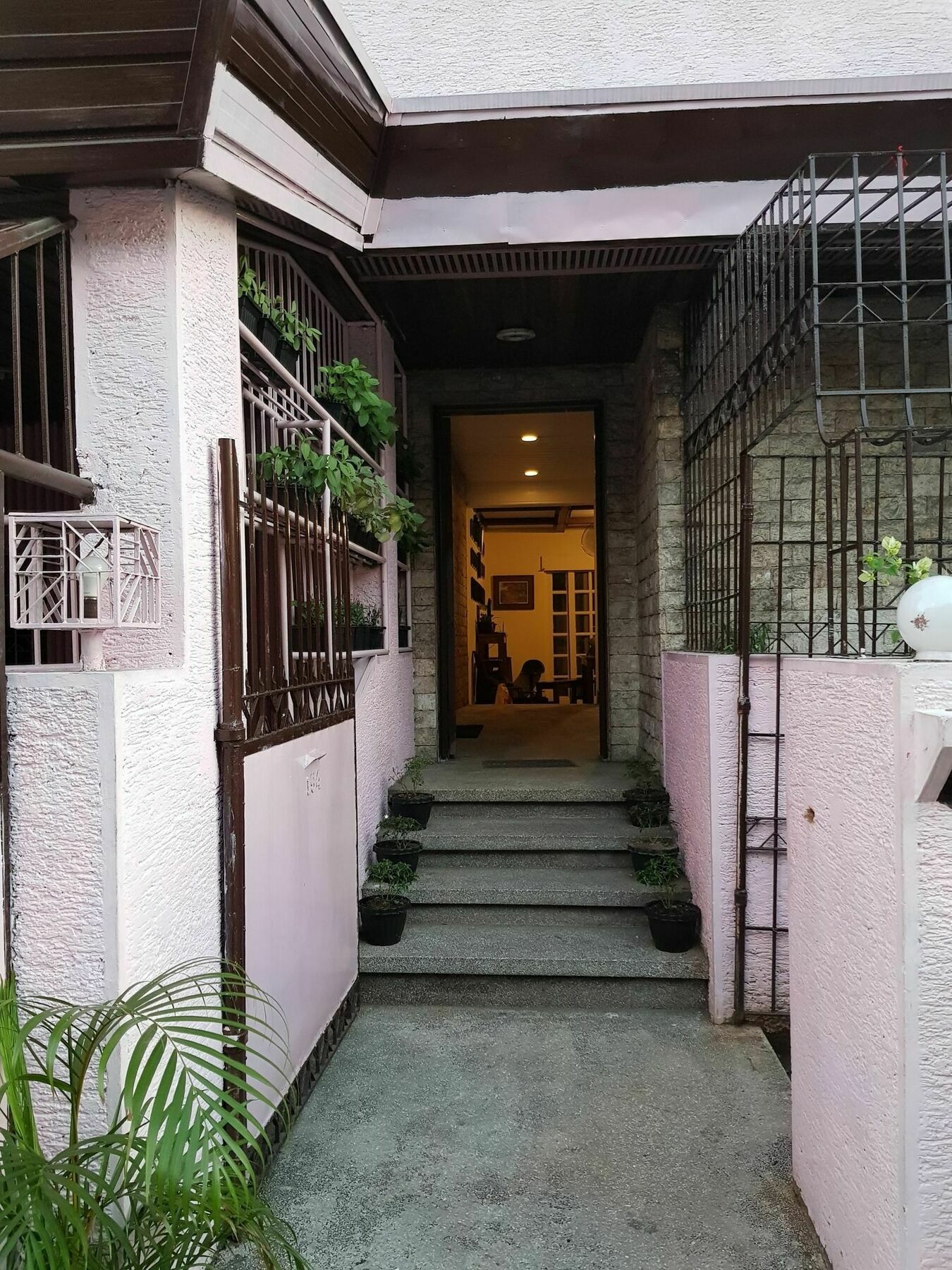 Kamuning Transient Hostel Quezon City Dış mekan fotoğraf